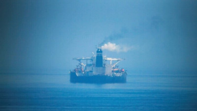 الوجهة سوريا.. ناقلات نفط إيرانية تنتظر في قناة السويس