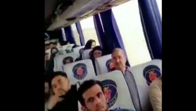 في فيديو صادم.. دعوات لـنـزع الكمـامات وتقبيل ضريح في مشهد!