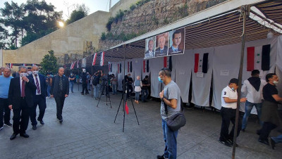 سفير الأسد في لبنان يعلق على حوادث الضرب والتكسير التي طالت ناخبي الأسد (فيديو)