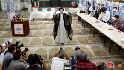 "إبراهيم رئيسي" على أبواب الرئاسة الإيرانية