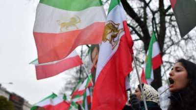 معارضون إيرانيون يحثون بايدن على اتخاذ إجراءات صارمة ضد منتهكي حقوق الإنسان