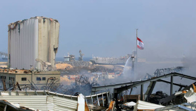 لبنان.. تطمينات بتوفر الوقود ونائب "نصرالله" يلوّح مجددا باللجوء إلى إيران
