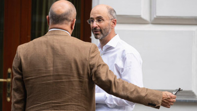 واشنطن تلوح بأدوات غير دبلوماسية لمنع إيران من تطوير السلاح النووي