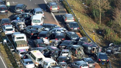 "إيران خوردو" و"سايبا" تواجهان خطر الإفلاس