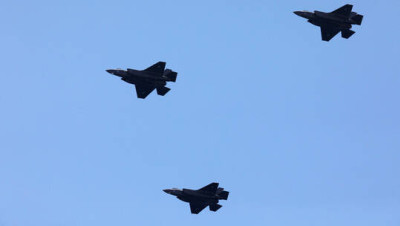 مصدر أمني إسرائيلي: قصفنا عشرات الأهداف لـ"حـزب الله" في سوريا