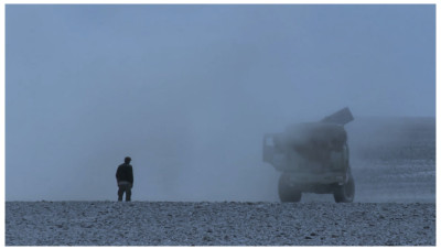 بمشاركة راجمات صواريخ.. "حزب الله" يجري مناورات عسكرية في البادية السورية