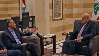 "نجيب ميقاتي" يجري سلسلة لقاءات لإخراج لبنان من أزمته ويشيد بدعم طهران لبلاده!