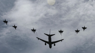 مسؤول أمريكي: لا نستبعد توجيه ضربة عسكرية لإيران لإيقاف برنامجها النووي