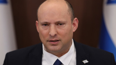 "نفتالي بينيت": تحرك الغرب ضد إيران قد يمنعها من امتلاك سلاح نووي