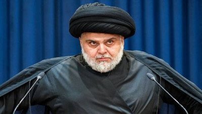 "مقتدى الصدر" يدعو زوار النجف الإيرانيين للالتزام بالقوانين