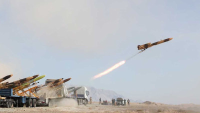 مقترح أمام الرئيس الأوكراني لقطع العلاقات مع إيران