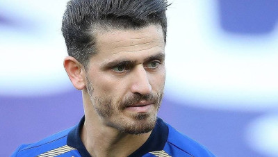 الأمن الإيراني يعتقل لاعب كرة القدم الشهير فوريا غفوري