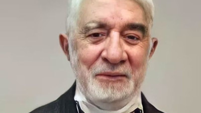 "مير حسين موسوي" يدعو لكتابة دستور جديد لإنقاذ إيران