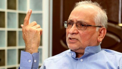 أمين عام حزب إيراني: بلادنا تحترق وتحكمها أقلية متطرفة