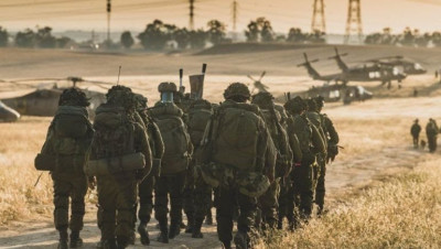 "القبضة الساحقة".. إسرائيل تتجهز لحرب متعددة الجبهات بعد قصف إيران