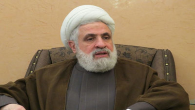 نائب زعيم "حـزب الله" يكشف موقفهم من المبادرة الفرنسية