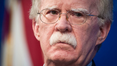 بولتون: لن نرفع عقوباتنا عن إيران وناقلة النفط اتجهت لسوريا