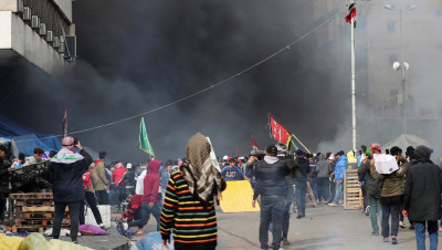 متظاهرو العراق يرفضون تكليف علاوي والأخير يدعو للحوار