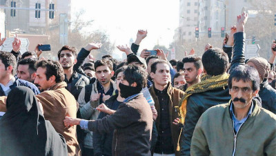 مليون و400 ألف خريج جامعي في إيران عاطلون عن العمل