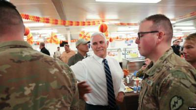 بنس قلق من نفوذ إيران في العراق وعبدالمهدي يتعهد له بحماية المتظاهرين