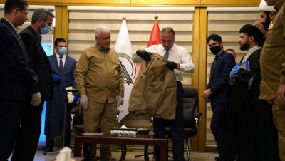 الكاظمي يوجه ضربة للنفوذ الإيـراني في العراق