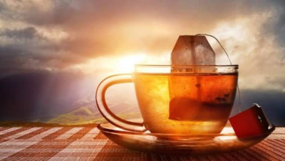 شاي إيراني "منتهي الصلاحية" يطرح في مزايدة علنية للبيع بسوريا