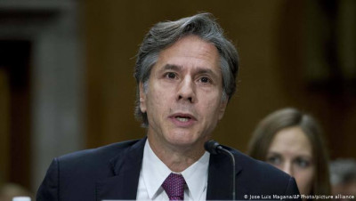 إدارة بايدن تعيد النظر في مسألة تصنيف الحوثيين كـ"منظمـة إرهـابية"