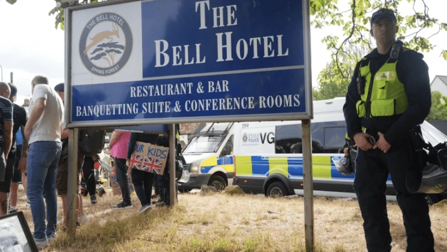 لاجئ سوري يوقّع على العودة إلى بلاده بعد الحكم بسجنه في بريطانيا