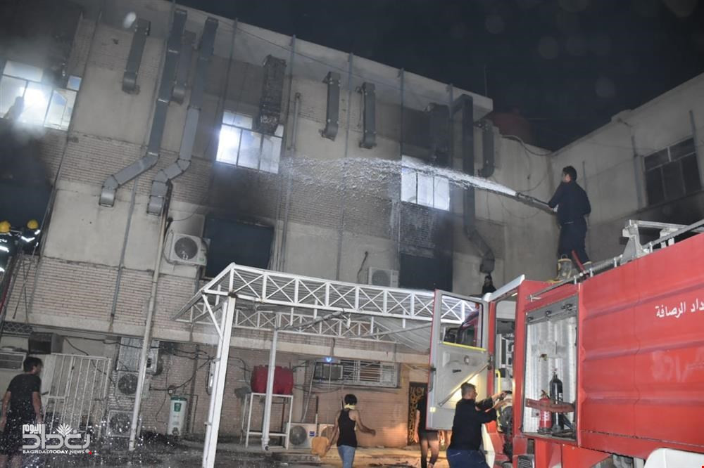 عشرات القتلى والمصابين بحريق في مستشفى ابن الخطيب ببغداد (صور + فيديو)