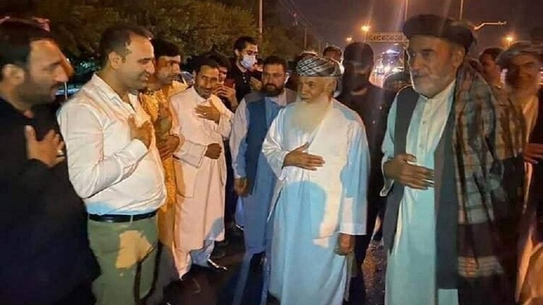 وصول قيادي بارز حارب "طالبان" إلى إيران