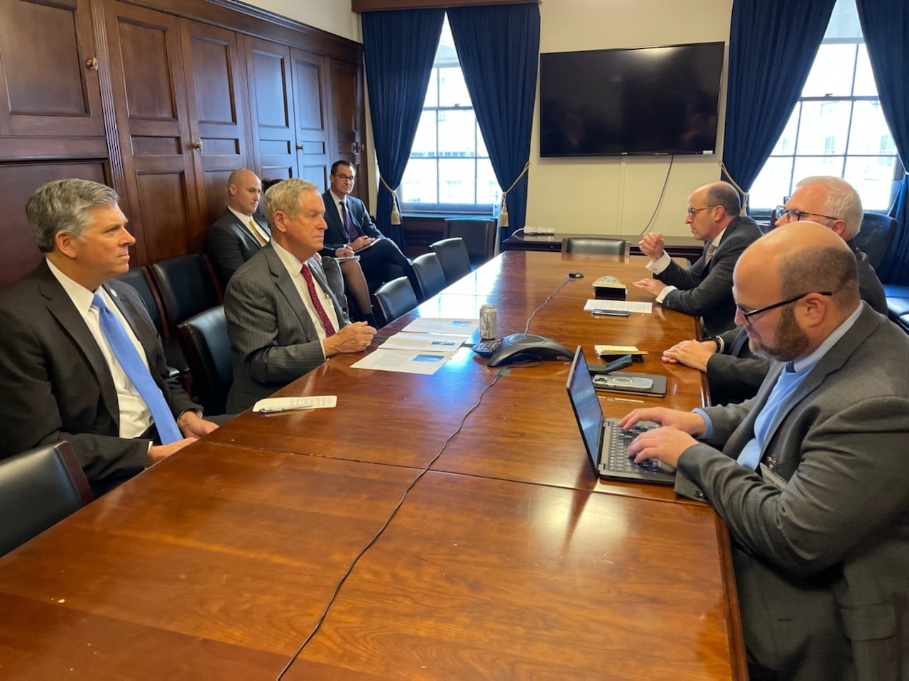 اجتماع أمريكي لبحث آليات أقوى من "قيصر" ضد إيران ونظام الأسد