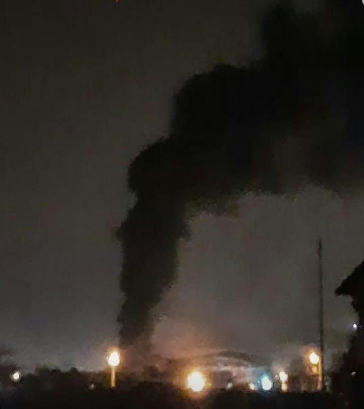 حريق مجهول في مصنع للبروكيماويات في ماهشهر الإيرانية