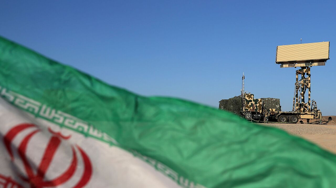 تحطم مقاتلة إيرانية من طراز إف-14 دون سقوط قتلى (فيديو)