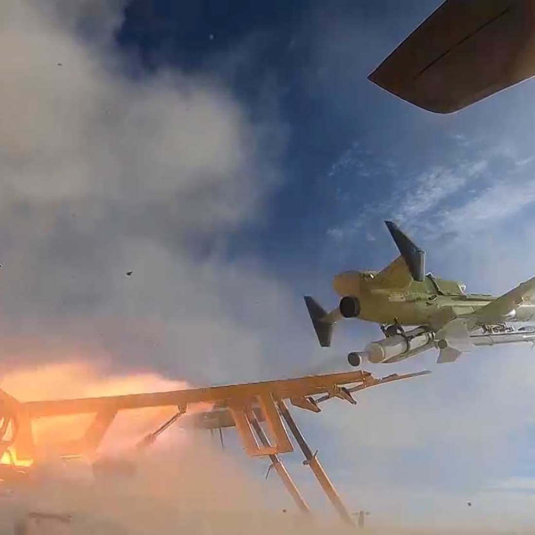 إيران تعتزم دعم روسيا بصواريخ وطائرات مسيرة