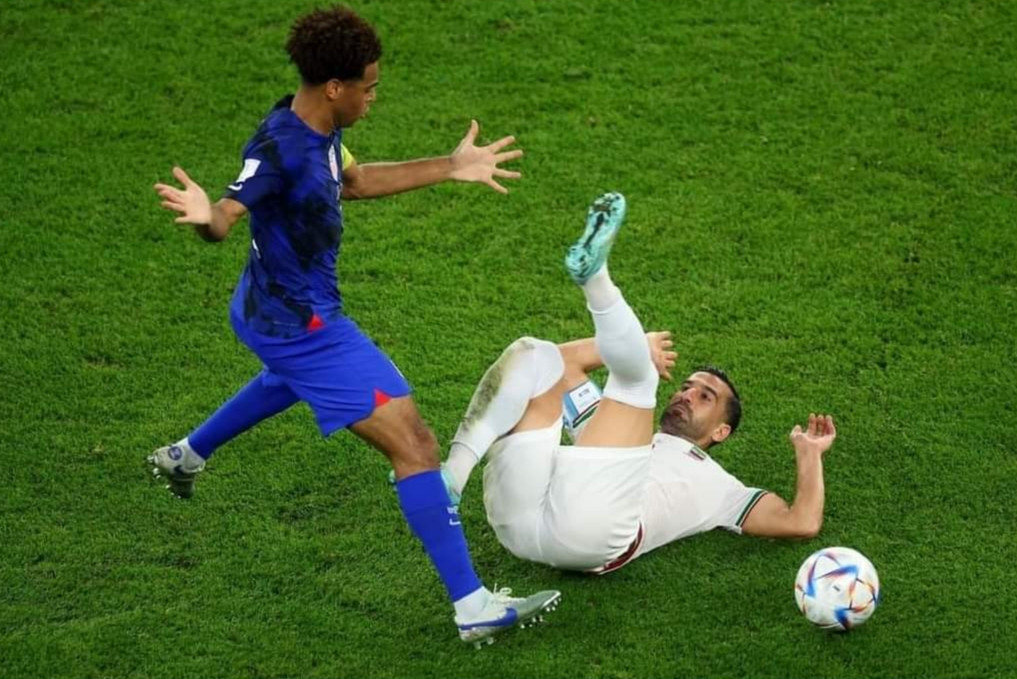 أمريكا تفوز على إيران والرئيس جو بايدن يصرخ: لقد فعلناها (فيديو)