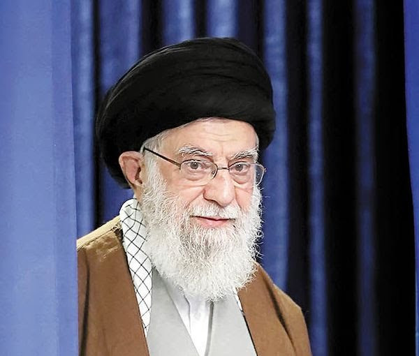 "خامنئي" يصدر عفوا عن المحتجزين في الاحتجاجات الأخيرة