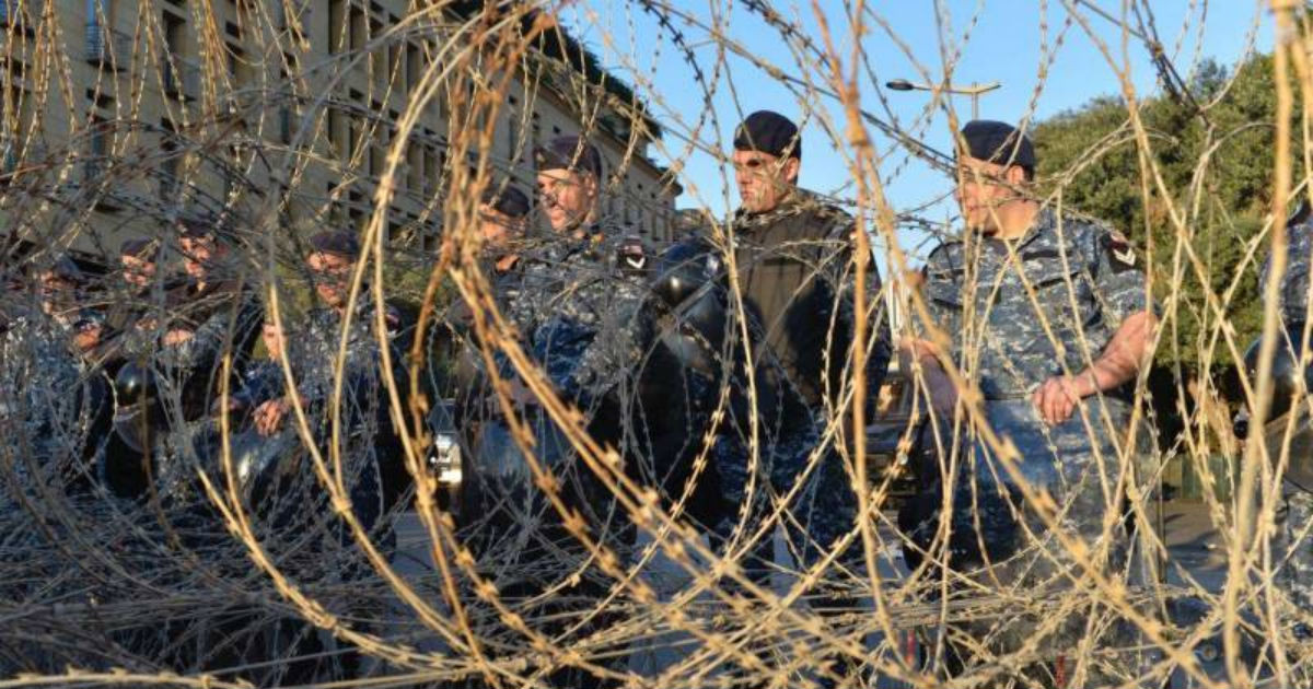 لبنان.. في "سبت الغضب" آلاف المتظاهرين يحاصرون البرلمان