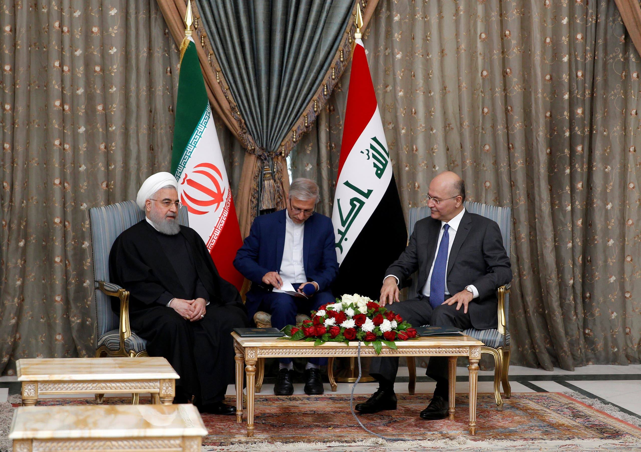 العراق يقدم خدمة لإيران بقرار جديد