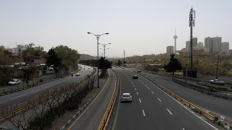 مدمنو المخدرات.. مراكز متنقلة لنشر "كورونا" في طهران