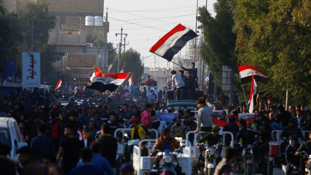 العراق.. المظاهرات تتسع وعقوبات أمريكية تستهدف مسؤولين