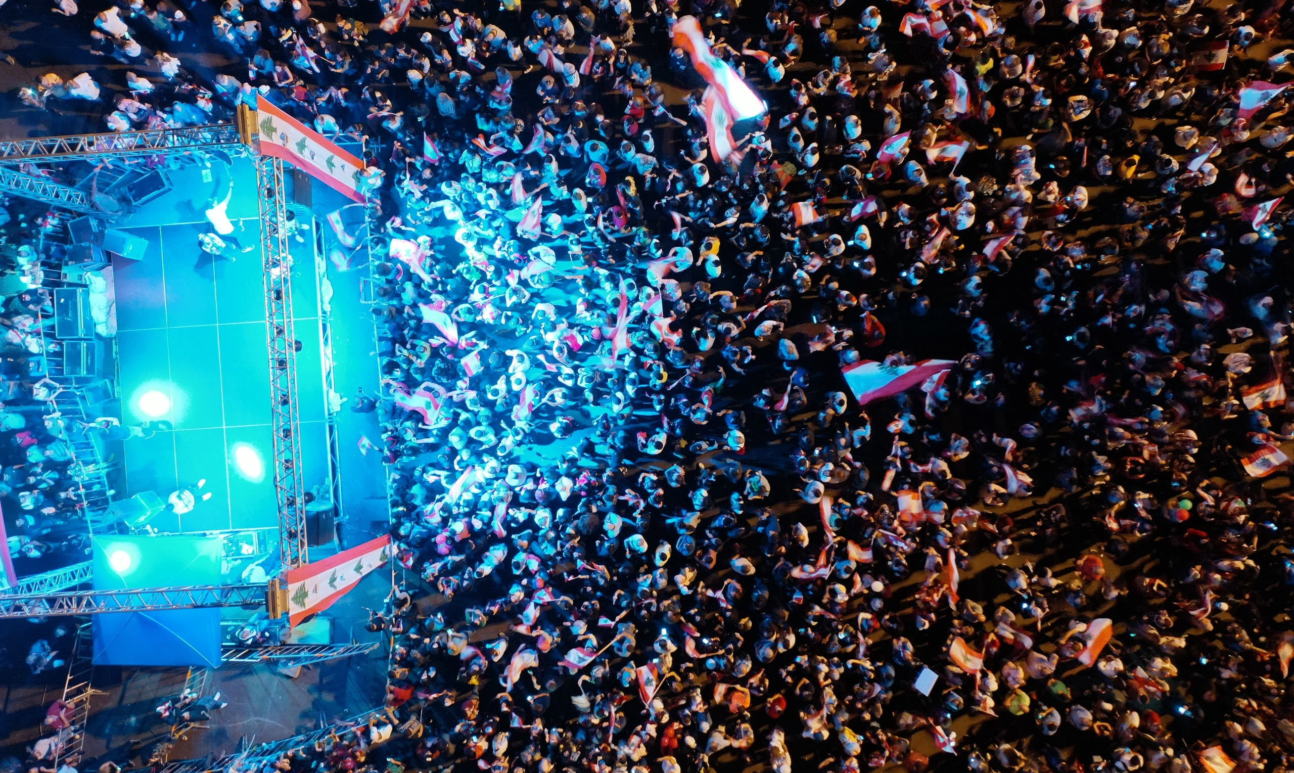 "اثنين السيارات" احتجاجات لا تكل في لبنان.. إضراب وقطع للطرقات