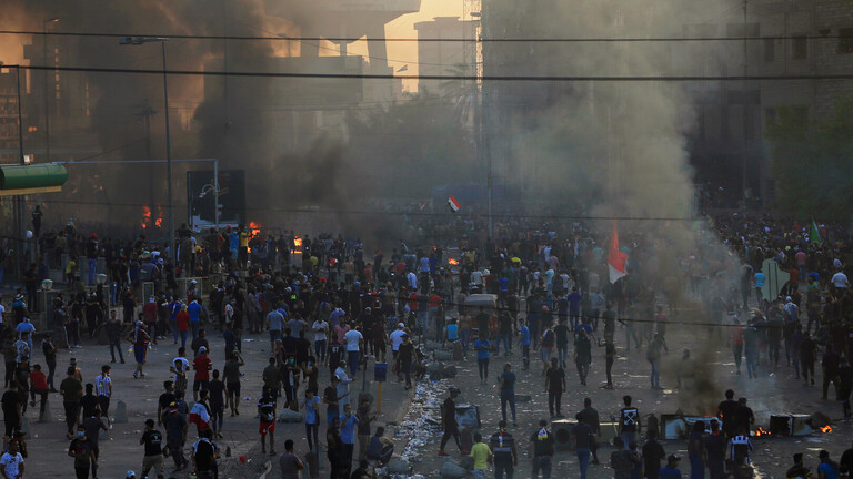 65 قتيلا و2000 جريح.. دعوات لانتخابات مبكرة في العراق