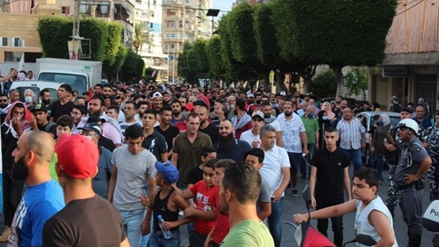 مظاهرات في لبنان مع انهيار الليرة لمستوى قياسي