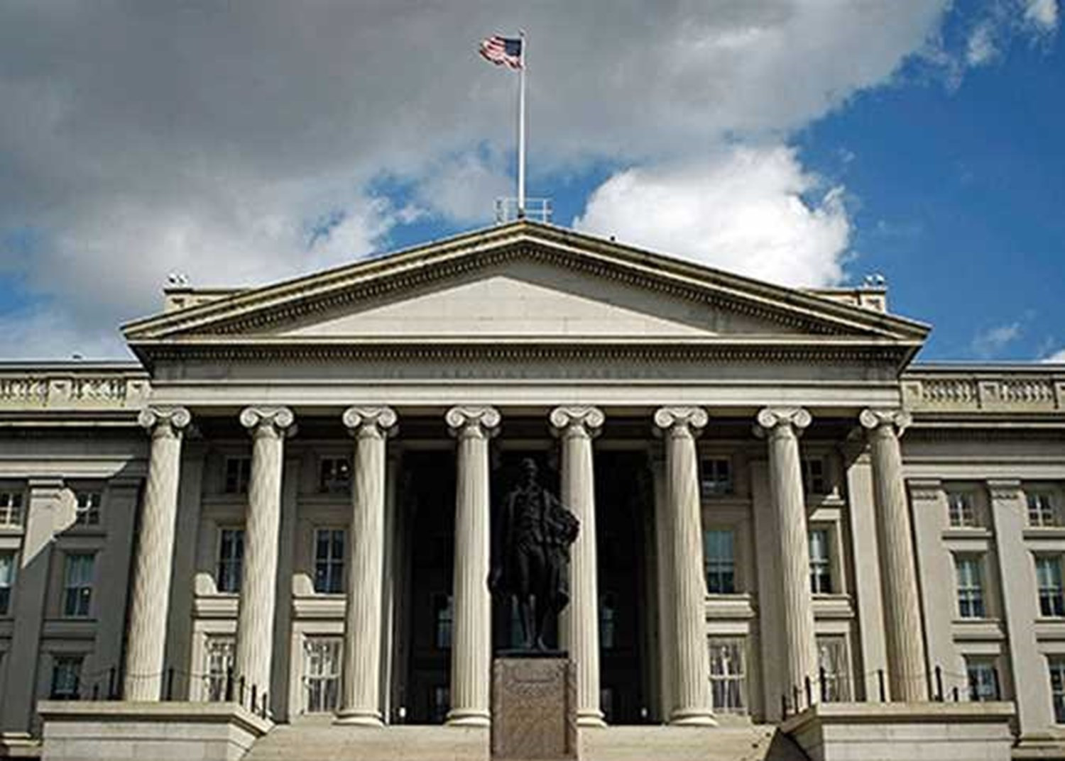 عقوبات أمريكية على أربعة عراقيين مرتبطين بإيران