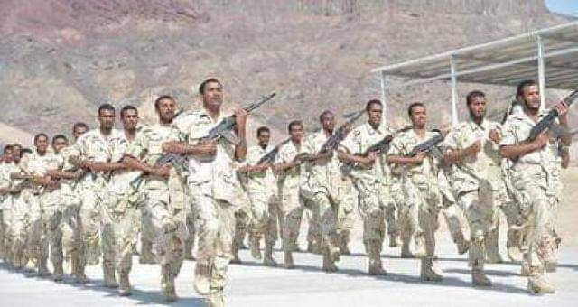 اليمن.. خطة حوثية لطرد موظفي وزارتي الدفاع والداخلية