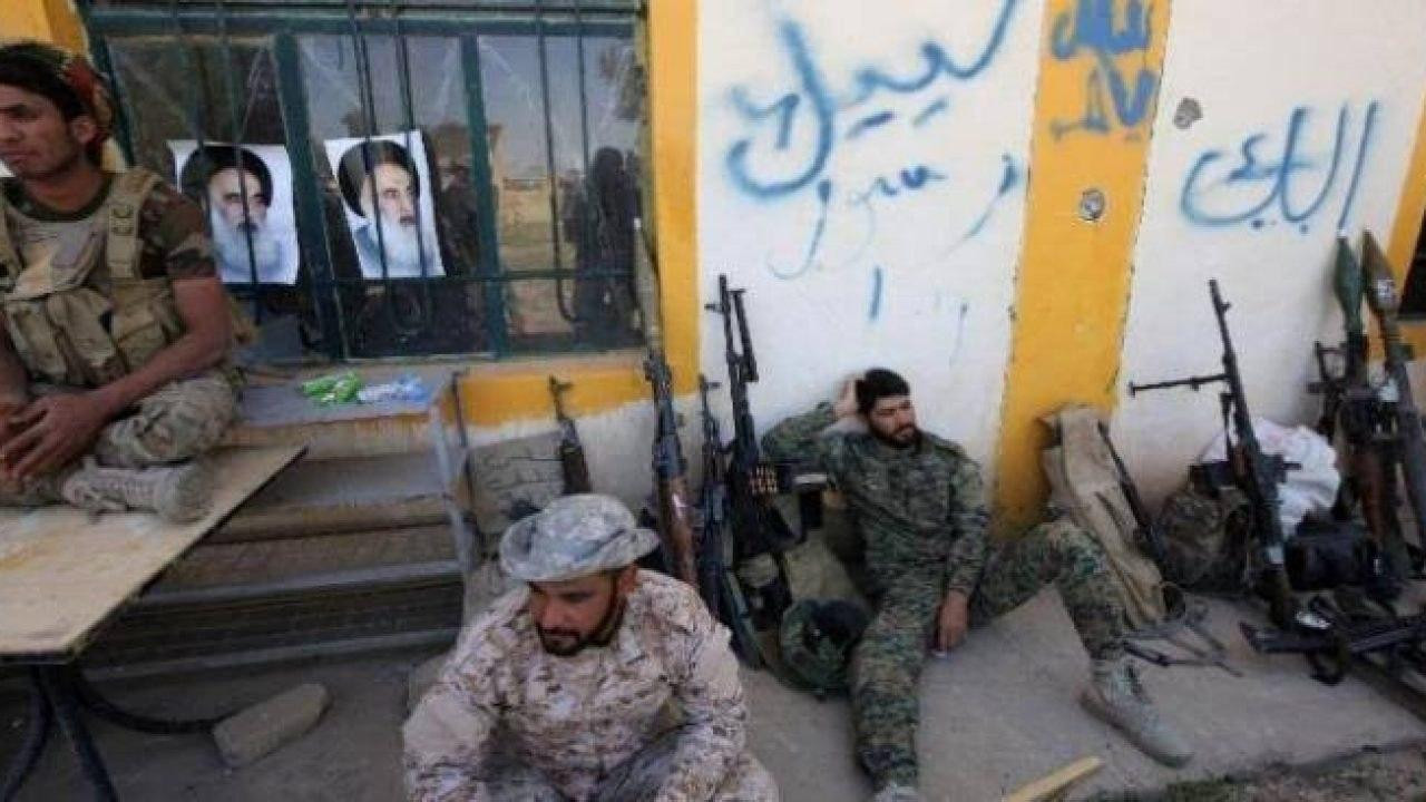 ميليشيات إيرانية تسحب معدات وآليات ثقيلة من قاعدتين عسكريتين شرق سوريا