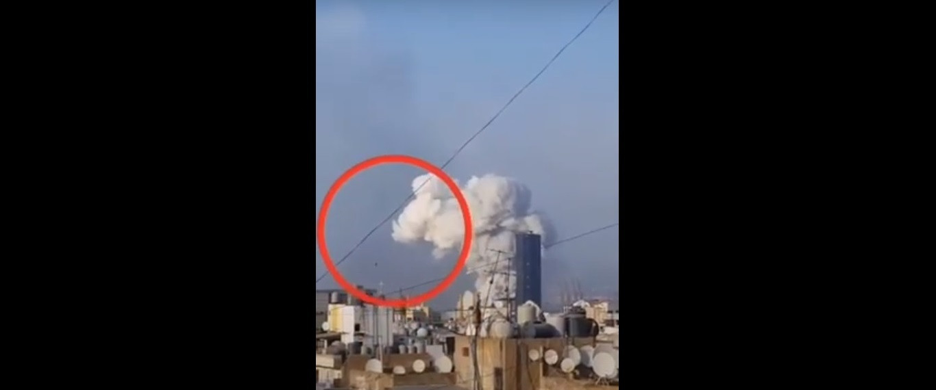 مقطع فيديو يوثق لحظة سقوط صاروخ على موقع انفجار مرفأ بيروت