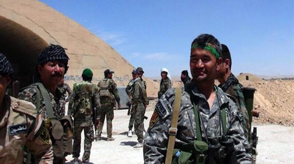 رتل عسكري تابع لميليشيات إيـران يدخل قاعدة عسكرية بريف ديرالزور