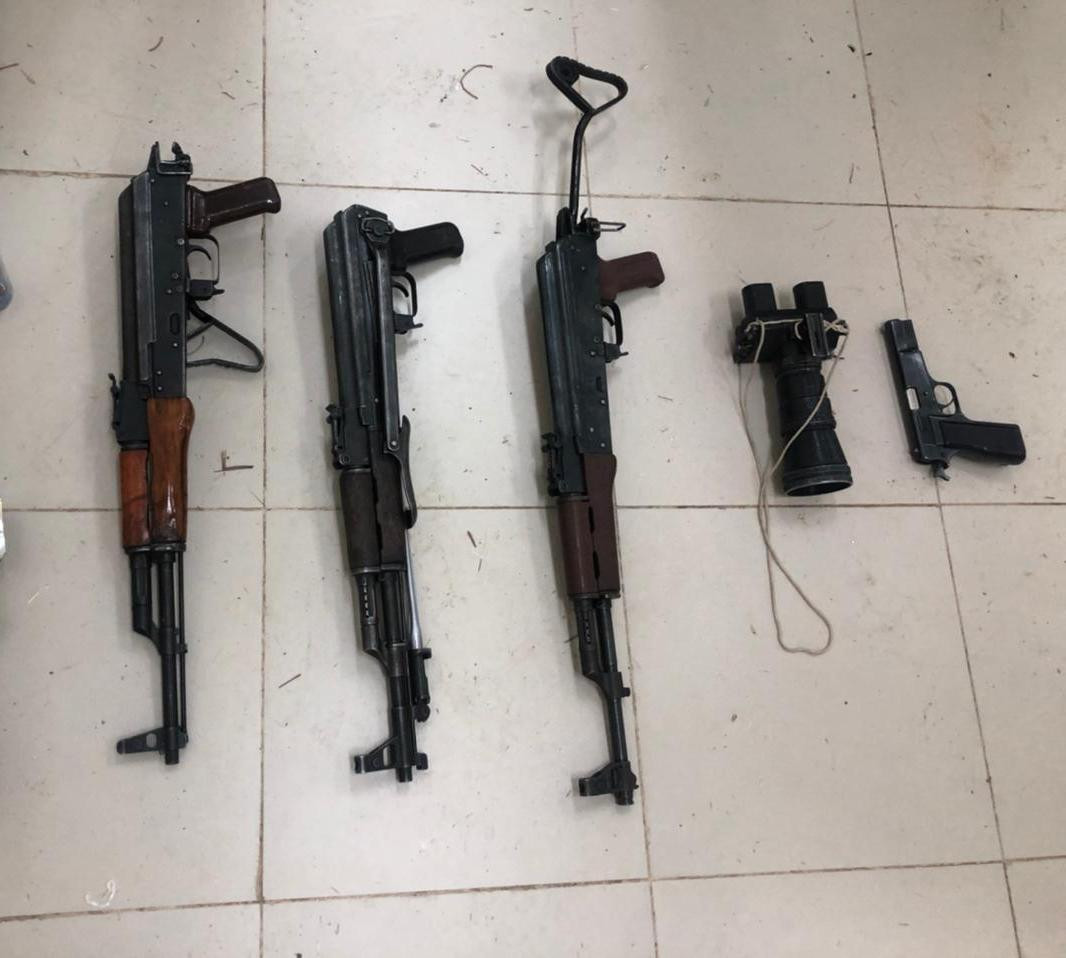 الأردن يحبط محاولة تهريب مخدرات وسلاح من سوريا