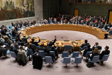 مجلس الأمن يبحث تخفيف العقوبات وشطب الشرع وخطاب من القائمة السوداء